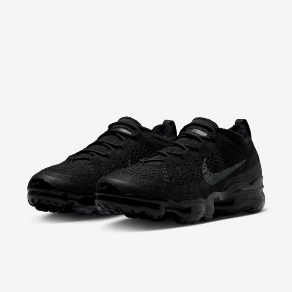 Nike Air Vapormax 2023 Triple Black1