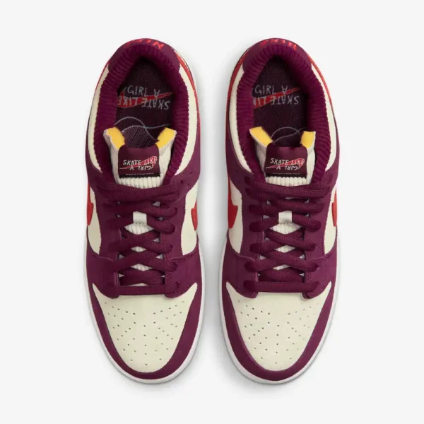 Skate Like a Girl x Nike SB Dunk Low - Image 3